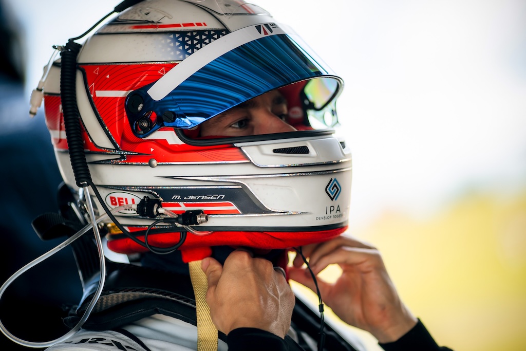Mikkel Jensen sendt ud af podiekampen i Canada.
(Foto: United Autosports)